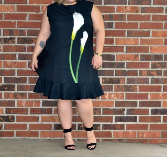 Plus Size Victoria Beckham Black Calla Lilly Dress - Picture 7 of 7
